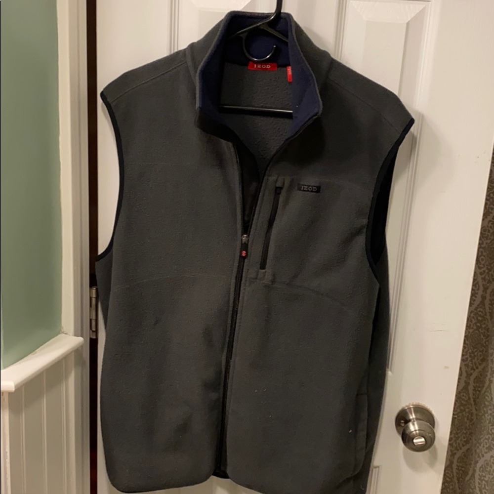 Men’s IZOD vest